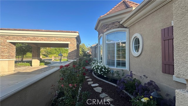 4069 Nancy Circle, Corona CA: https://media.crmls.org/medias/7b8c71c2-5095-41ab-9f3e-ded8eec24b21.jpg
