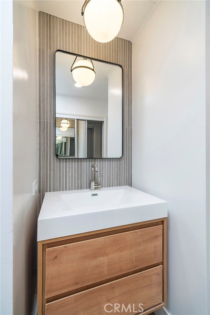 Detail Gallery Image 22 of 42 For 721 Esplanade #605,  Redondo Beach,  CA 90277 - 1 Beds | 1 Baths