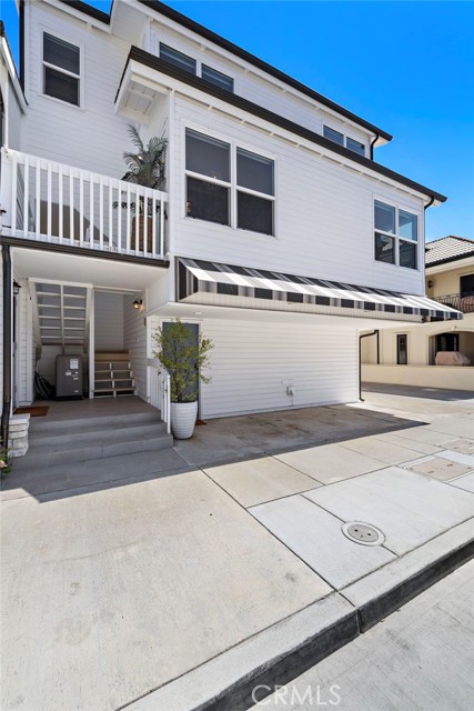 Detail Gallery Image 26 of 26 For 207 E Edgewater Ave #REAR,  Newport Beach,  CA 92661 - 2 Beds | 2 Baths