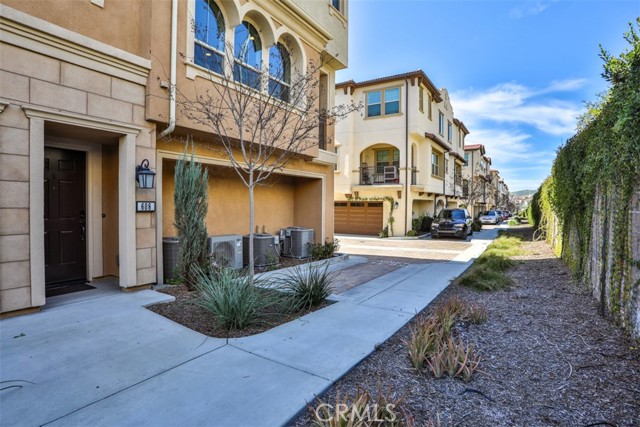 Detail Gallery Image 30 of 54 For 608 White Oaks, Lake Forest,  CA 92610 - 2 Beds | 2/1 Baths