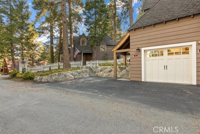 Detail Gallery Image 61 of 62 For 275 D Ln, Lake Arrowhead,  CA 92352 - 6 Beds | 6/1 Baths