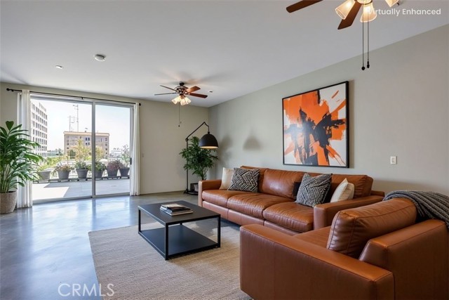 285 W 6th Street, San Pedro CA: https://media.crmls.org/medias/7b8e8757-74d5-4691-bd92-3a6dcad7e1cb.jpg