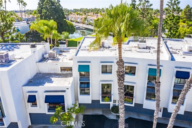 5426 Heron Bay