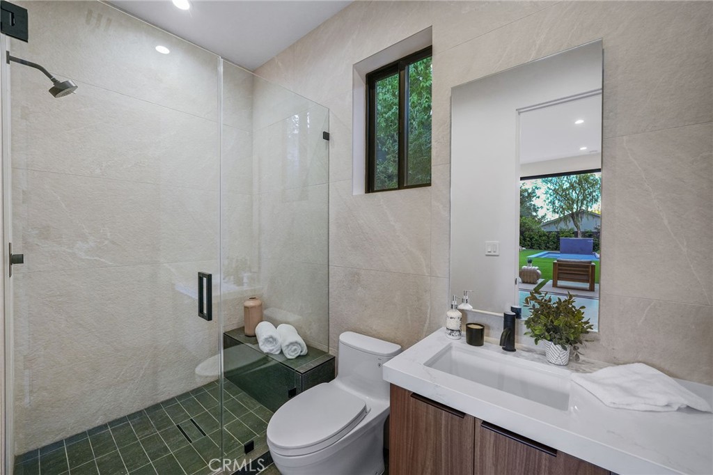 7B907C45 622C 400B 95B7 9567Cbbedc32 17040 Mooncrest Drive, Encino, Ca 91436 &Lt;Span Style='BackgroundColor:transparent;Padding:0Px;'&Gt; &Lt;Small&Gt; &Lt;I&Gt; &Lt;/I&Gt; &Lt;/Small&Gt;&Lt;/Span&Gt;