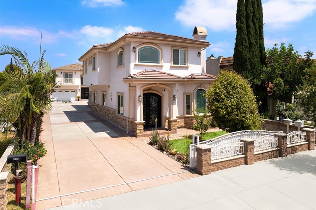 608 N Huntington Avenue, Monterey Park CA: https://media.crmls.org/medias/7b919381-6244-44a1-82dd-e0d41f8d1c09.jpg