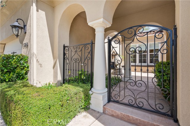 598 N Conejo School Road, Thousand Oaks CA: https://media.crmls.org/medias/7b926760-9fff-4114-b844-5f81e06fa57d.jpg