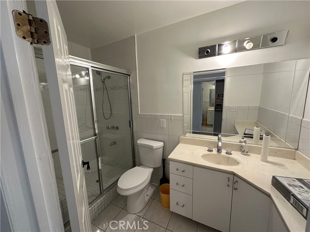 Detail Gallery Image 10 of 15 For 14222 Hart St, Van Nuys,  CA 91405 - 3 Beds | 2 Baths