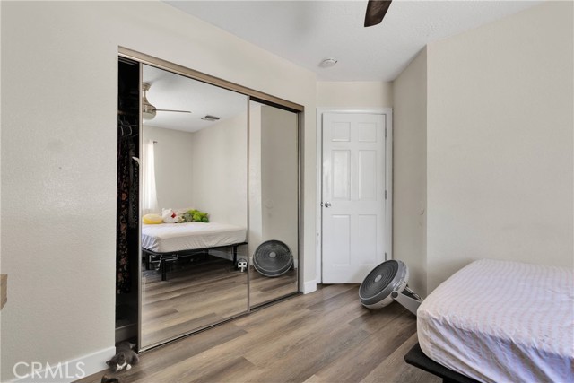 10325 Sheep Creek Road, Phelan CA: https://media.crmls.org/medias/7b92bf80-b7dc-45a7-8737-fedb61a7245e.jpg