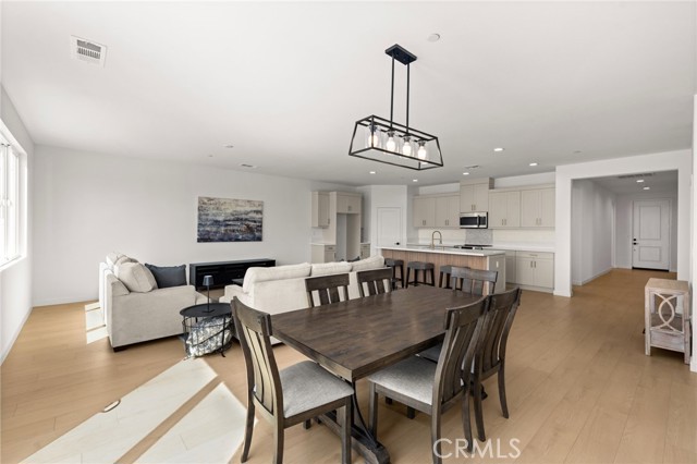 24365 Dunlavy Court, Moreno Valley CA: https://media.crmls.org/medias/7b9312a2-1182-49d4-84ae-0135f147b368.jpg