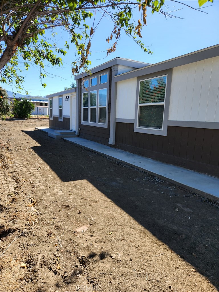 25382 Wanda Lane