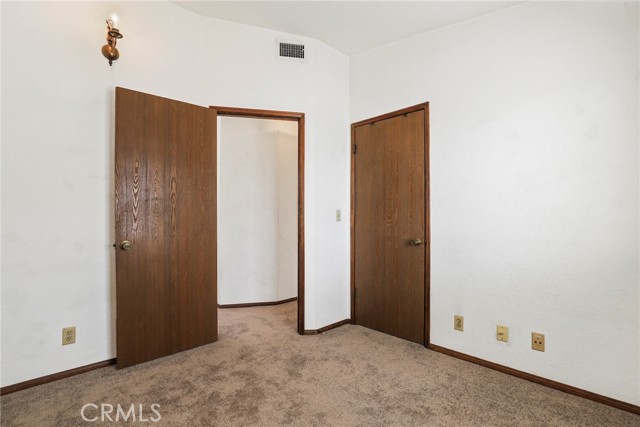 Detail Gallery Image 23 of 39 For 433 S 6th St #E,  Burbank,  CA 91501 - 3 Beds | 2/1 Baths