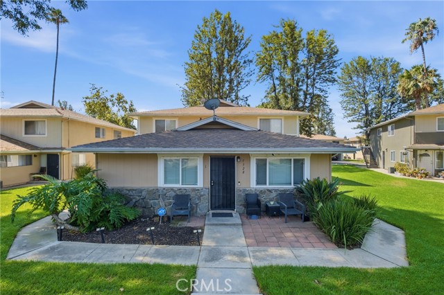 1328 Primrose ST Unit: 4