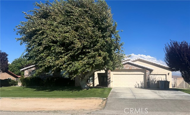 7077 El Cajon Ln, Hesperia, CA 92345