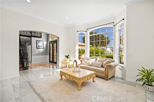 Detail Gallery Image 3 of 59 For 4935 Doreen, Temple City,  CA 91780 - 5 Beds | 4 Baths