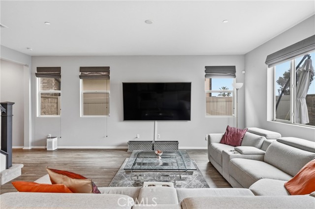 Image 7 of 45 For 2887 Villa Catalonia Court