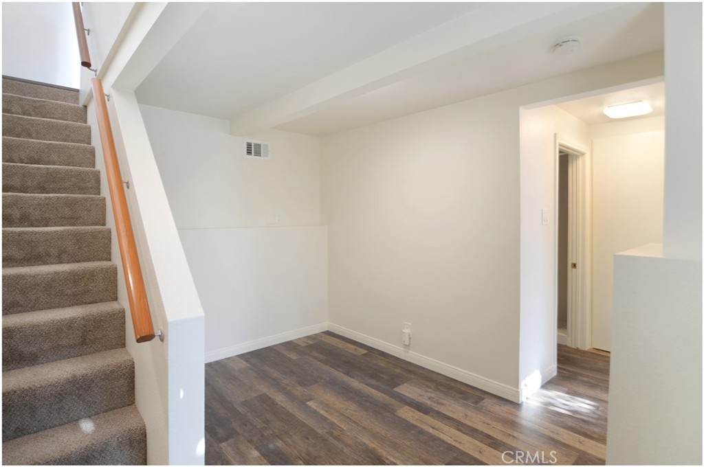 MLS #OC25246159 image #11