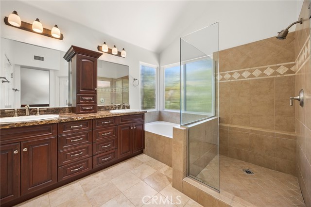 Detail Gallery Image 16 of 41 For 21 Mykonos, Laguna Niguel,  CA 92677 - 4 Beds | 3/1 Baths