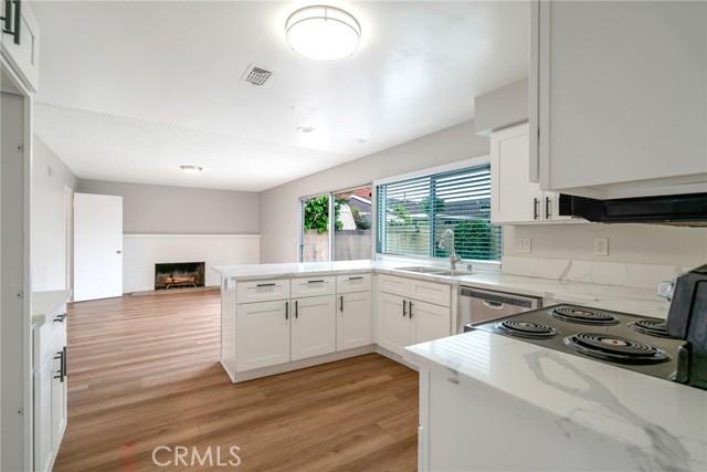 13527 Edgefield Street, Cerritos CA: https://media.crmls.org/medias/7b99b6ed-332b-4b0b-a0b7-aab7a4ac3818.jpg