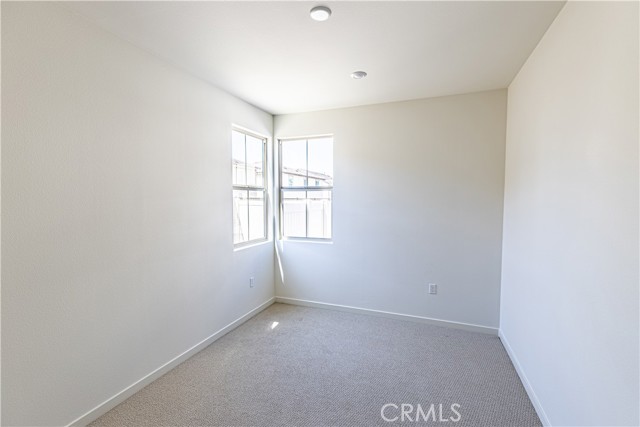 Detail Gallery Image 6 of 20 For 3472 E Emerald Dr, Ontario,  CA 91761 - 4 Beds | 3 Baths