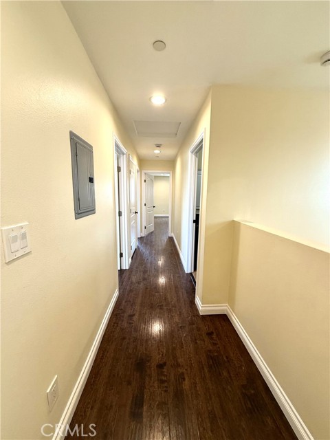 645 E 78th Street, Los Angeles CA: https://media.crmls.org/medias/7b9b4e18-a809-438f-8429-91323fb7f296.jpg