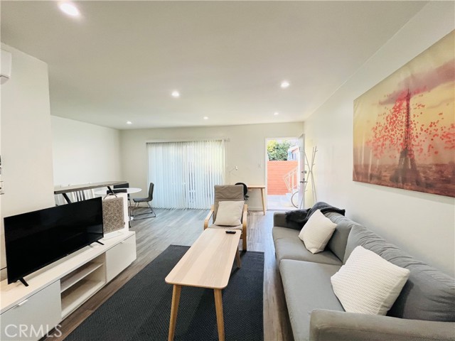 Detail Gallery Image 2 of 10 For 3864 Inglewood Bld #1,  Mar Vista,  CA 90066 - 1 Beds | 1 Baths