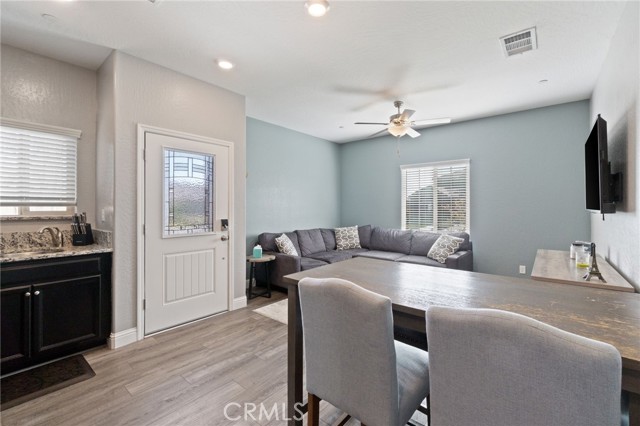 Image 32 of 54 For 521 Blue Oak Lane