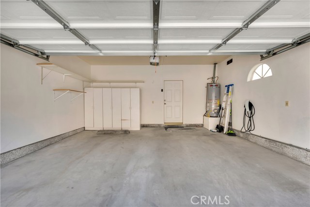 Detail Gallery Image 33 of 38 For 19017 Gault St #103,  Reseda,  CA 91335 - 3 Beds | 3 Baths