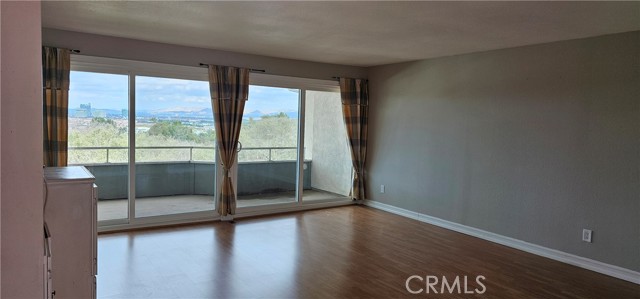 22265 Caminito Mescalero, Laguna Hills CA: https://media.crmls.org/medias/7b9cba24-c11e-4ab5-afd9-04f4a5a5ee7a.jpg