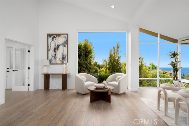 952 Via Del Monte, Palos Verdes Estates CA: https://media.crmls.org/medias/7b9e0eb2-296d-4c14-81ee-80b44003a501.jpg
