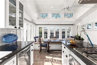 Detail Gallery Image 4 of 17 For 31642 Jewel Ave, Laguna Beach,  CA 92651 - 3 Beds | 2 Baths
