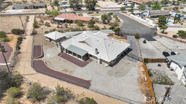 19410 Allegheny Court, Apple Valley CA: https://media.crmls.org/medias/7ba048d0-1eea-420f-97cf-50b49beac4b8.jpg