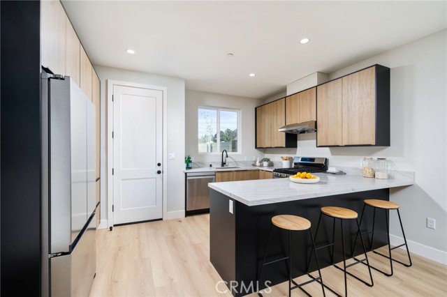 Detail Gallery Image 6 of 29 For 798 Amelia Ave #B,  San Dimas,  CA 91773 - 4 Beds | 3 Baths