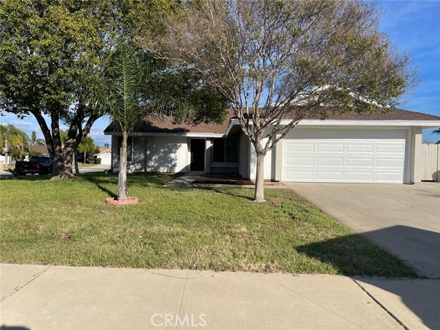 Detail Gallery Image 5 of 19 For 291 N Church, Rialto,  CA 92376 - 4 Beds | 2 Baths