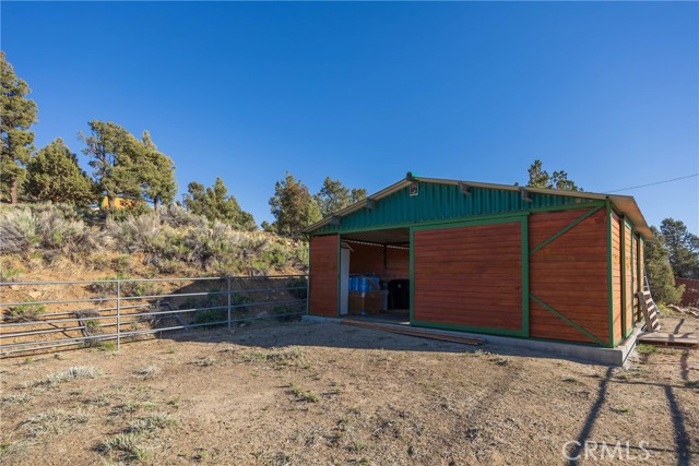 Detail Gallery Image 15 of 41 For 1841 Golden Rod Ave, Big Bear City,  CA 92314 - 4 Beds | 2/1 Baths