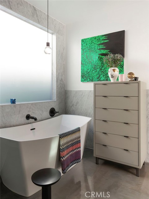 Detail Gallery Image 25 of 50 For 5473 E 4th, Long Beach,  CA 90814 - 3 Beds | 2/1 Baths