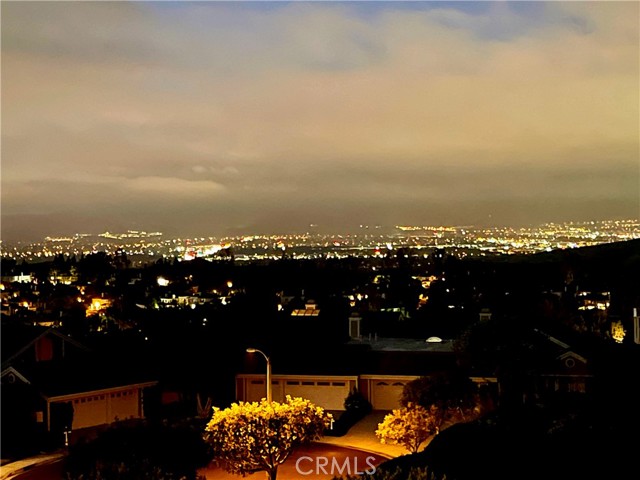6 Saros, Irvine CA: https://media.crmls.org/medias/7ba587be-9e53-4c39-afc8-95a7ea0ae8cb.jpg