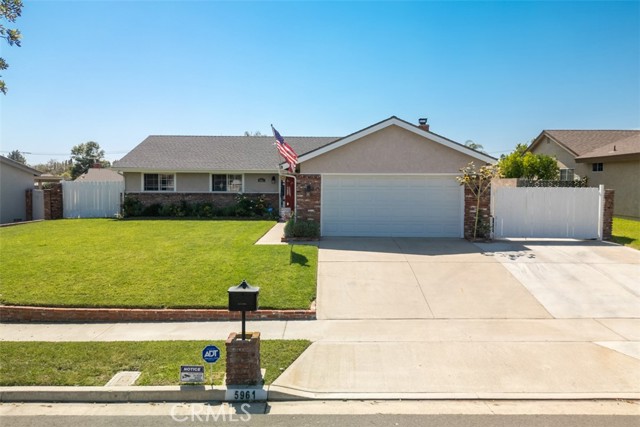 Detail Gallery Image 3 of 43 For 5961 Trail View Pl, Yorba Linda,  CA 92886 - 3 Beds | 2 Baths