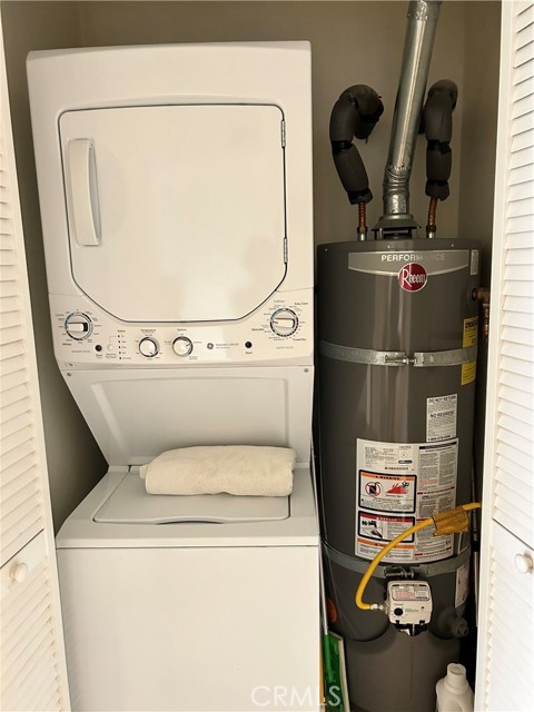 Detail Gallery Image 8 of 8 For 17888 Alburtis Ave #B117,  Artesia,  CA 90701 - 2 Beds | 2 Baths