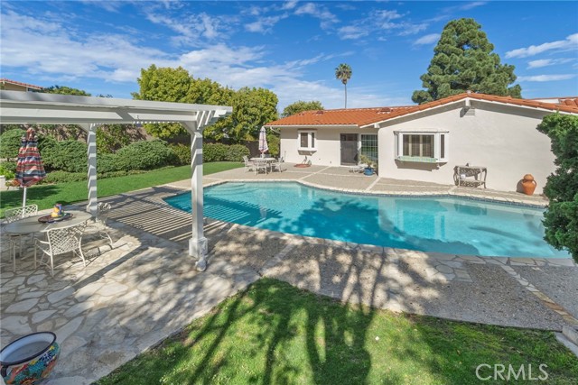 27403 Larchbluff Drive, Rancho Palos Verdes, California 90275, 3 Bedrooms Bedrooms, ,1 BathroomBathrooms,Residential,For Sale,Larchbluff,PV25034935