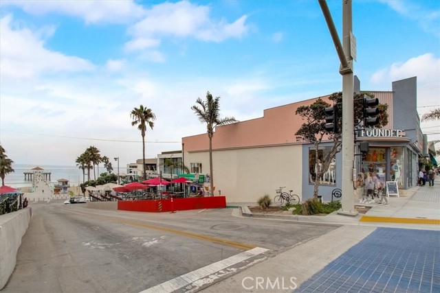 609 15th Street, Manhattan Beach, California 90266, 5 Bedrooms Bedrooms, ,1 BathroomBathrooms,Residential,Sold,15th,SB21193724