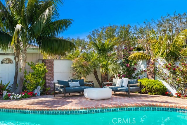 4521 Orrington Road, Corona del Mar CA: https://media.crmls.org/medias/7ba75f95-c424-4dcb-bc2a-63c1f77589be.jpg