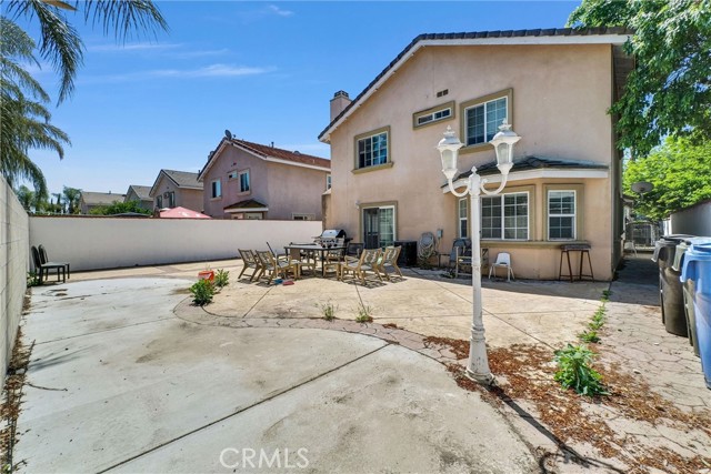 Detail Gallery Image 23 of 26 For 1451 W 10th St, Pomona,  CA 91766 - 4 Beds | 3 Baths