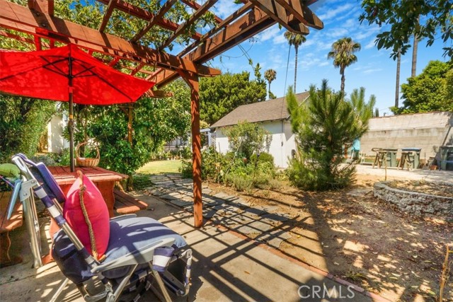 2270 E Orange Grove Boulevard, Pasadena CA: https://media.crmls.org/medias/7ba92e29-9602-42e2-a371-281f6e571004.jpg
