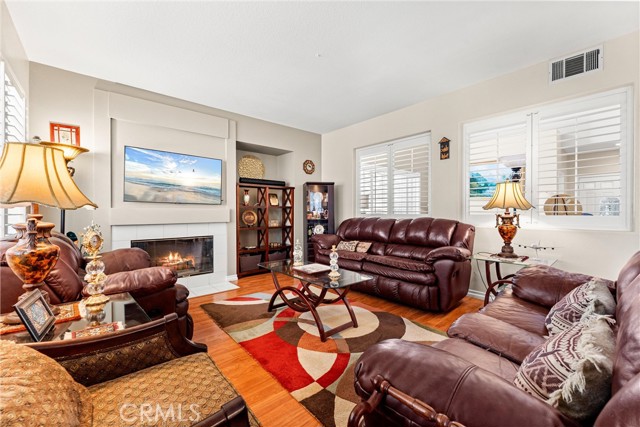 Detail Gallery Image 9 of 37 For 8705 E Running Springs, Anaheim,  CA 92808 - 4 Beds | 3 Baths