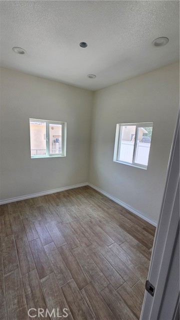 Detail Gallery Image 6 of 7 For 265 E M St, Colton,  CA 92324 - 4 Beds | 2/1 Baths
