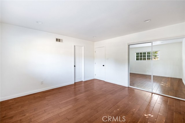 Detail Gallery Image 19 of 22 For 7044 White Oak, Van Nuys,  CA 91406 - 3 Beds | 2 Baths