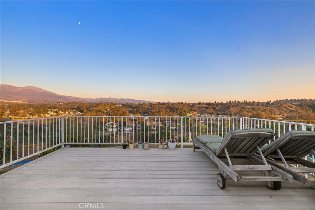 7baa7e61 7288 48b2 824b C010a141d26e