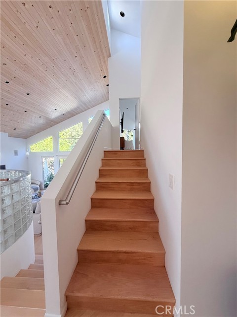 Detail Gallery Image 19 of 44 For 621 6th, Manhattan Beach,  CA 90266 - 3 Beds | 3/1 Baths