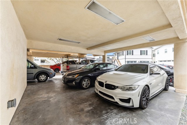 Detail Gallery Image 4 of 28 For 608 Clubhouse Ave, Newport Beach,  CA 92663 - 3 Beds | 2 Baths
