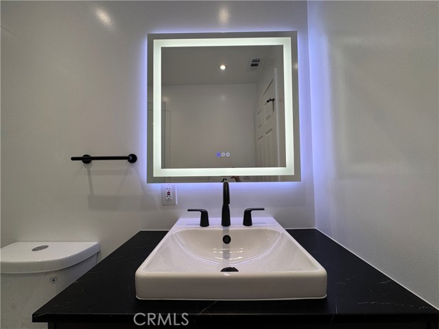 Detail Gallery Image 13 of 22 For 2212 Linda Flora Dr, Los Angeles,  CA 90077 - 3 Beds | 2/1 Baths